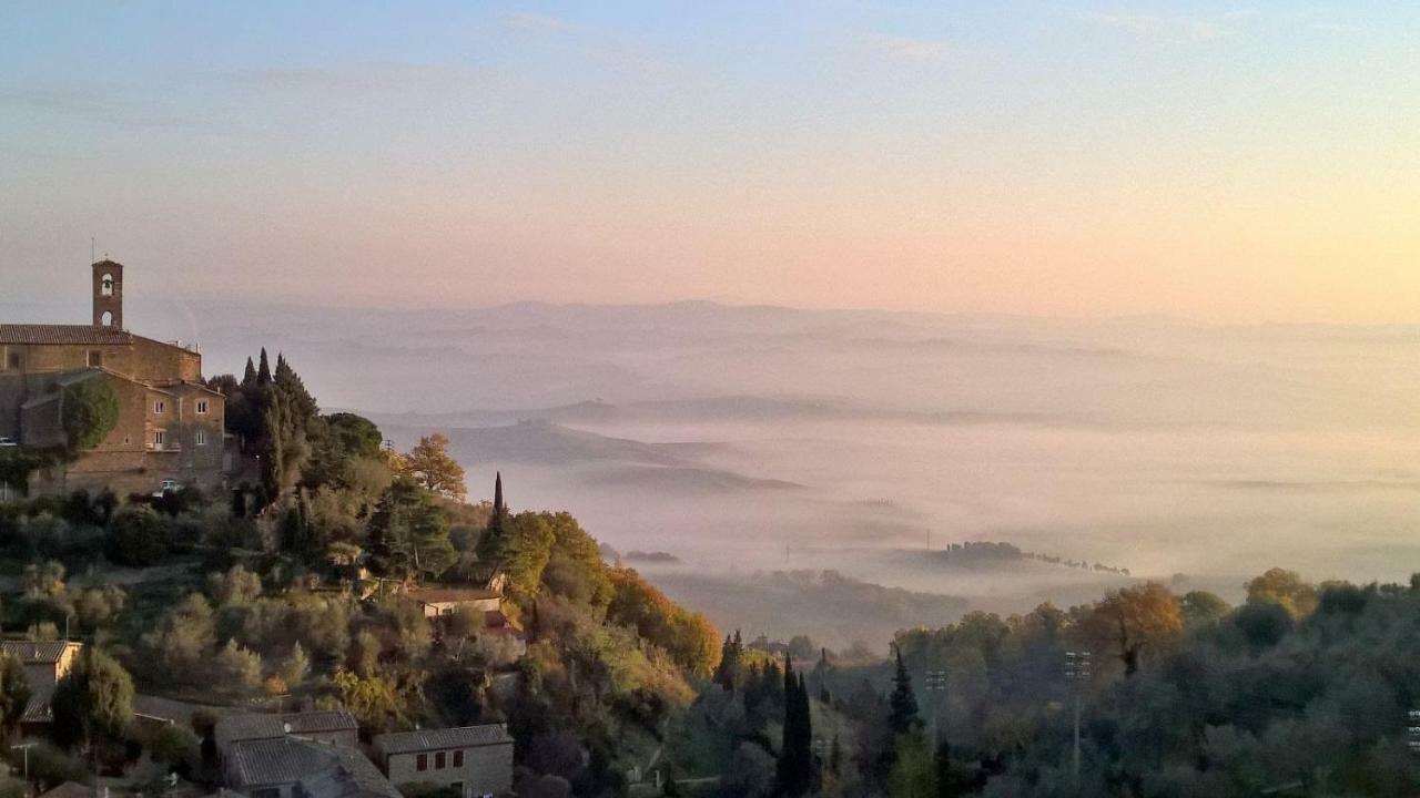 Tuscany View Montalcino Bagian luar foto
